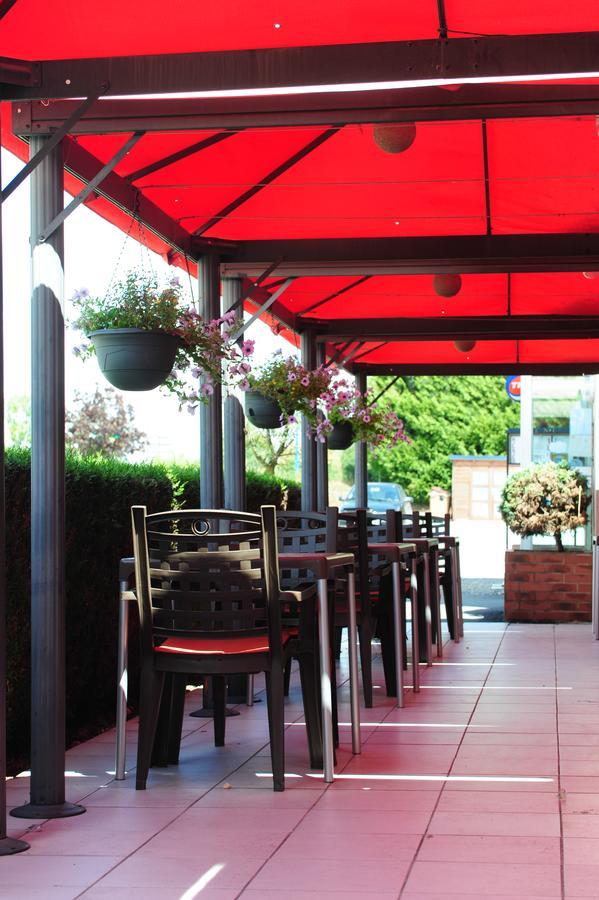 Logis Argonne Hotel Vouziers Exterior photo
